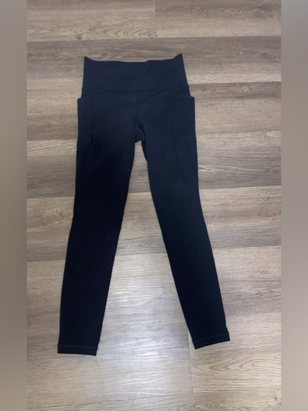 Athleta Salutation Stash Tight size S